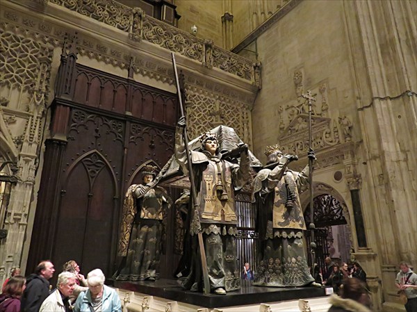 129-Могила Христофора Колумба, Кафедральныи собор в Севилье